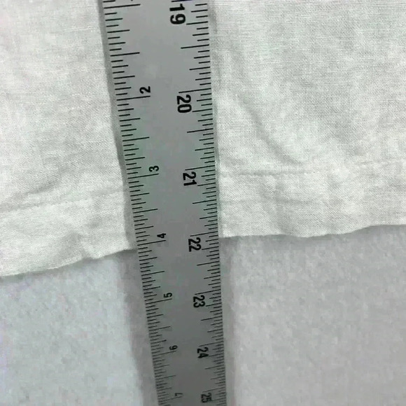 Loft Linen Blend Blouse Women's Sz S White with Eyelet Design and Sleeve Scallop - Picture 4 of 8